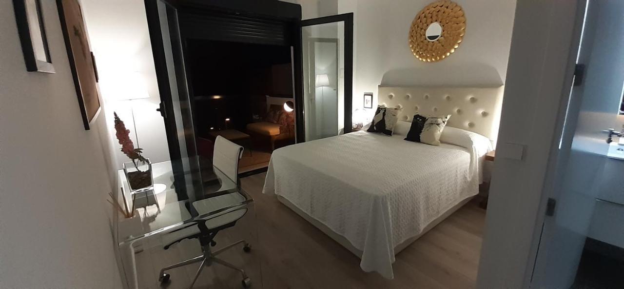 Teatinos Suite Malaga Ngoại thất bức ảnh